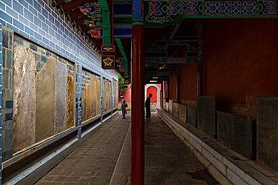 第一人称心理恐怖游戏《破碎怪谈：DON'T WATCH》Steam页面开放 发售日待定